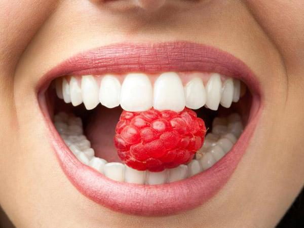 Как сохранить здоровые, крепкие и белые зубы